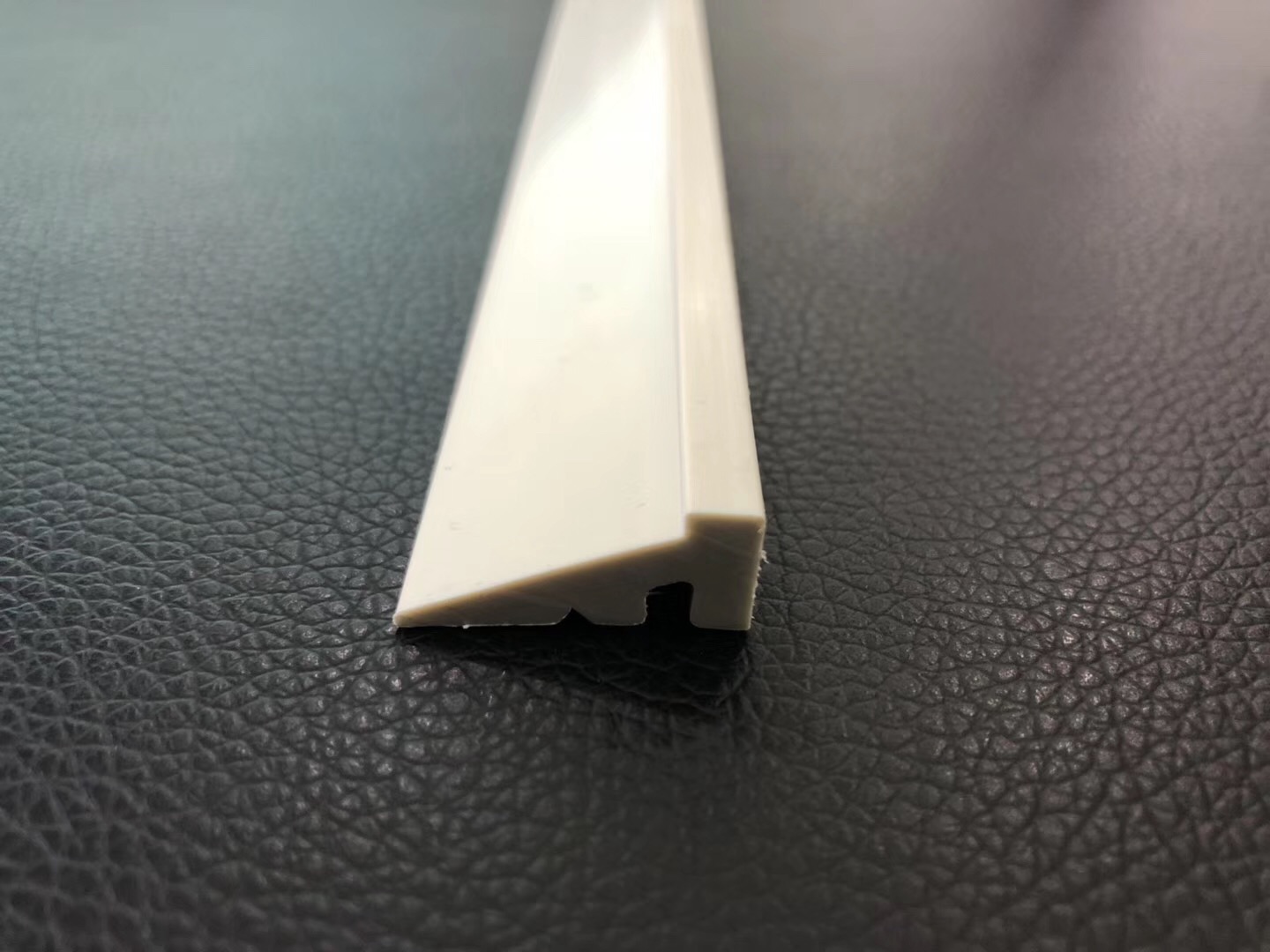 东莞品牌草莓视频在线观看下载